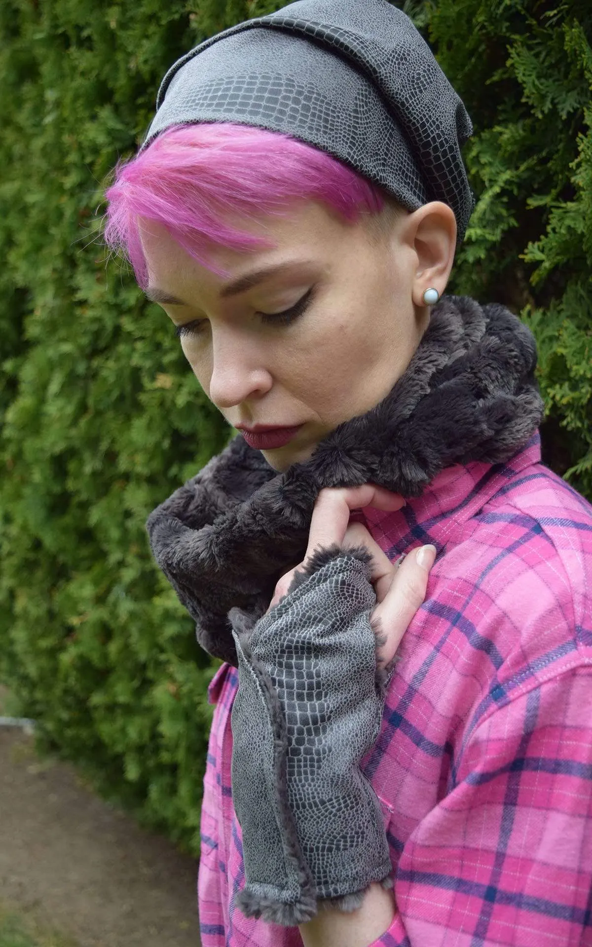 Neck Warmer - Luxury Faux Fur in Espresso Bean